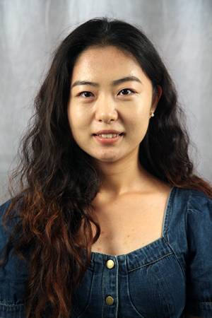 Portrait of Jingtong Yue