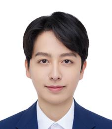 Portrait of Cheng-Ning Huang